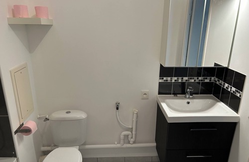 Trappes Apartamento | Idéalement Placé de Nombreux Sites des JO aux Alentours. Appartement Récent
