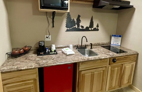 Bonners Ferry Hotel | Idaho Lodge and RV Park