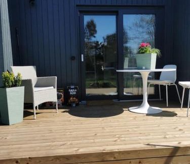 Rahtla Casa | Idaraugu puhkemaja Saaremaa põhjarannikul