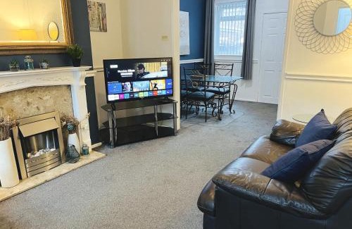 Widnes Casa | Ideal 2 bed pay-as-you-stay home in Widnes sleep 5