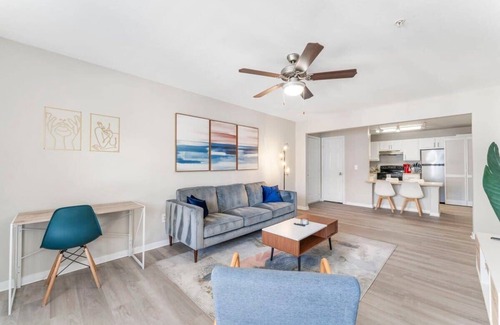 Pleasant Valley Apartamento | Ideal 2BR King Suite w Gym&Pool close to Downtown