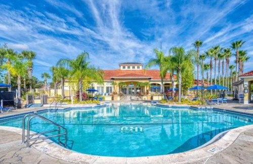 Kissimmee Apartamento | Ideal 3 BR Resort Villa with Laundry