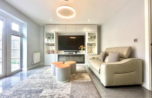 Bicester Casa | Ideal 4 Bedroomed House in Bicester