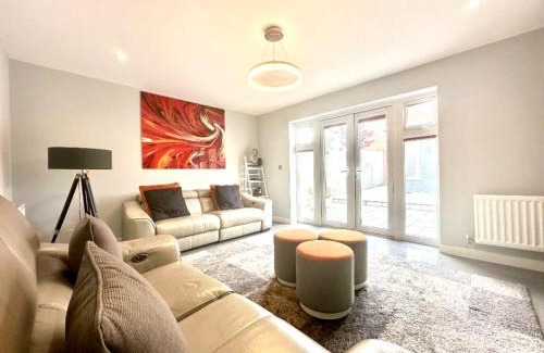 Bicester Casa | Ideal 4 Bedroomed House in Bicester