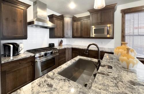 Park City Casa | Ideal Condo 2 Minute Drive to Deer Valley