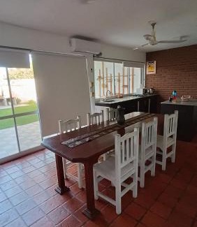 La Rioja Apartamento | Ideal familias, Cómodo, amplio, patio y parrilla! 2 dormitorios