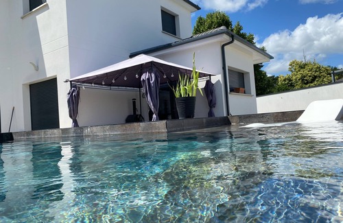 Saint-Medard-en-Jalles Casa | Ideal for families / Activities / Heated pool / Air conditioning / Between Bordeaux and the ocean