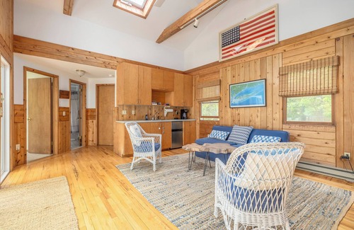 Shelter Island Heights Casa | Ideal for 2 families, private, pool, close to beaches and marina Sleeps 12