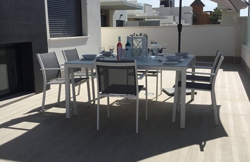 San Miguel de Salinas Villa | Villa de lujo de 5 dormitorios con piscina privada climatizada y sala de cine.