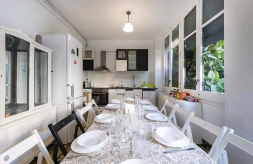 Sant Adria de Besos Apartamento | Ideal para familias. A 3 minutos del metro.12 minutos S. Familia en metro