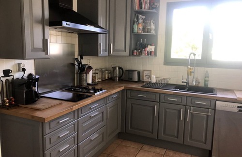 Saint-Genies-de-Malgoires Villa | Villa familiar ideal con piscina y casa de piscina, para unas vacaciones acogedoras
