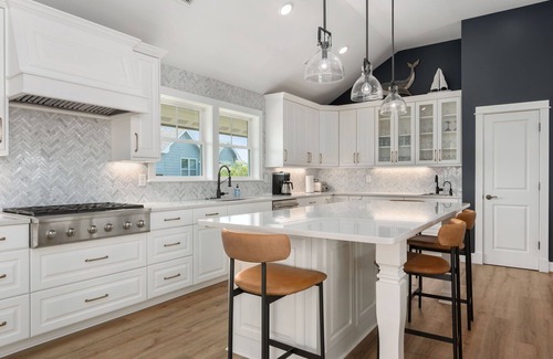 Duck Casa | Ideal Location in Duck, NC. Short Walk to Town and Short Walk to the Beach