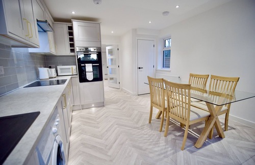 Radcliffe Casa | Ideal lodgings in Radcliffe House