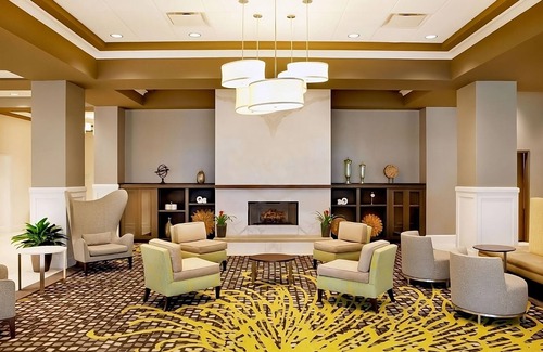 College Park Hotel | Ideal Mix of Comfort and Value! 3 Comfortable Units, Pet-Friendly, w/ Pool