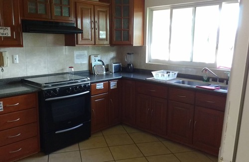 Burgos Bugambilias Casa | casa flor de mayo ideal para descansar y divertirse con la familia o con amigos.