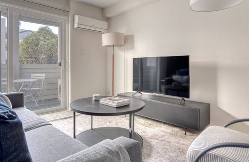 Pleasanton Apartamento | Ideal Pleasanton 1BR w/ A/C, Gym & Pool, nr TJ & CVS, by Blueground