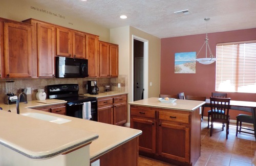 Washington Casa | Perfect Pool Home / Spa en Red Desert cerca de Zion, parques y golf