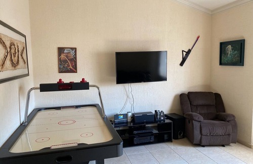 Querétaro Casa | Residencia ideal para personas de negocio. Excelente Ubicación
