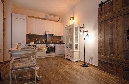 Certosa Apartamento | Ideal Rent - Catullo 9