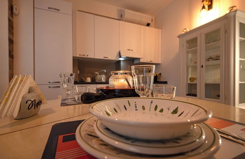 Certosa Apartamento | Ideal Rent - Catullo 9