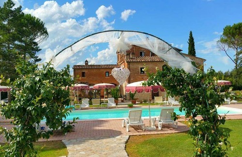Umbertide Otro | Residencia ideal para grupos entre Umbría y Toscana con Salat Piscina privada