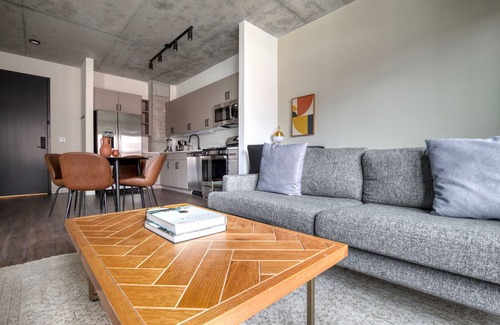 Killgubbin Apartamento | Ideal River North 1BR w/ River North 1BR w/ Pool, nr Riverwalk & L, by Blueground