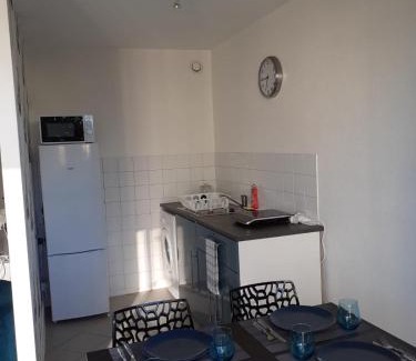 Centre Deux Apartamento | Ideal T1 BALCON 2 personnes