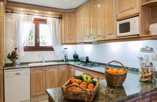 Perelada Villa | Villa ideal en Peralada con piscina privada y jardín fantástica con barbacoa !