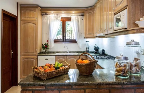 Perelada Villa | Villa ideal en Peralada con piscina privada y jardín fantástica con barbacoa !