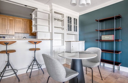 West End Apartamento | Ideal West End 1BR w/ Gym, W/D, walk to MGH & T Stop