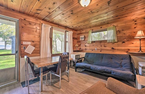 Houghton Lake Casa | Ideally Located Cabin with Direct Lake Access!