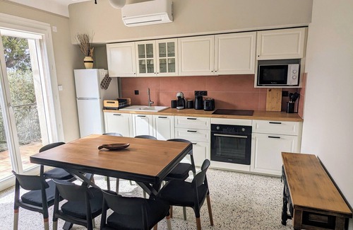 Beaucaire Casa | Ideally located, charming house completely renovated with garden of 1600 m2