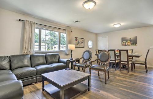 Glen Cove Apartamento | Ideally Located Glen Cove Apartment!