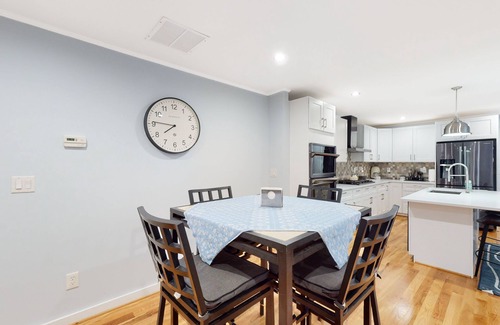 Reynoldstown Casa | Ideally located home with a large yard, bikes, board games & AC - dog-friendly