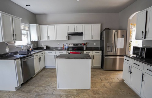 Far North Central Casa | Ideally Located, Stone Oak Extended Family Stay