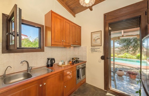 Spilia Cabaña | Yiannis Cottage con piscina privada se encuentra en una posición pintoresca en el oeste de Creta