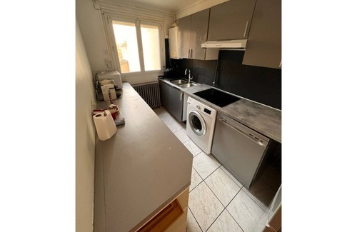 Les Pavillons-sous-Bois Apartamento | IDF19 Spacious Apart with optional Jacuzzi 65e per night
