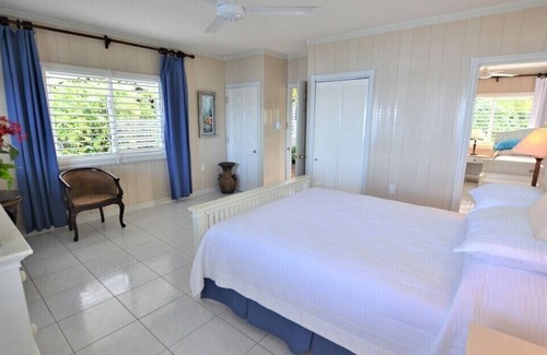 Rio Bueno Villa | FRENTE AL MAR, PISCINA PRIVADA, KAYAKS DEL MAR, 6 HAB, SU PROPIO COCINERO!