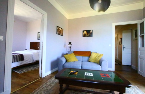 Daglan Otro | Idyllic family retreat - spacious, tranquil, Games Room in a restored Farmhouse