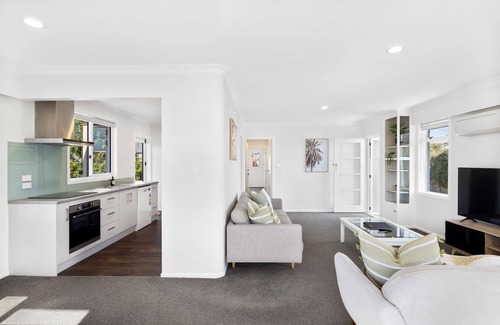 Mount Maunganui Casa | Idyllic family escape, Close to the beach an Mount