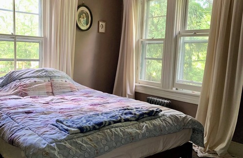 Garrison Otro | Idyllic farmhouse retreat in lower Hudson Valley, hiking trails steps away!
