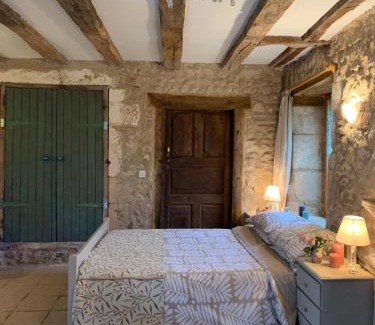 Antigny Apartamento | Idyllic Gite Holidays In Rural Stunning French Countryside With Pool