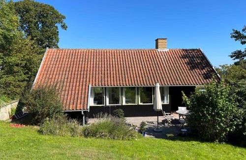 Gudhjem Casa | Idyllic Holiday Home Near Cliffs And Beach