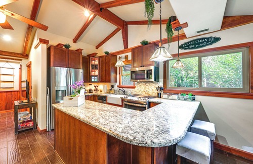 Sequoia National Forest Casa | Idyllic Home in Kernville w/ Private Beach Access