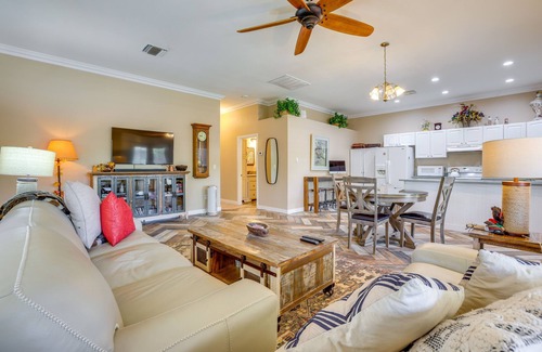 Las Vegas Cabaña | Idyllic Las Vegas Oasis w/ Outdoor Pool!