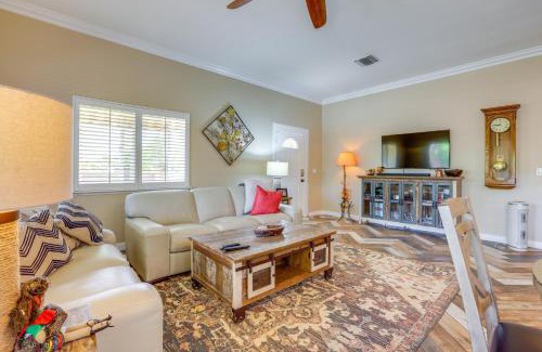 Las Vegas Casa | Idyllic Las Vegas Oasis with Outdoor Pool!