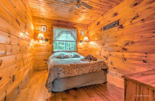 Canadensis Casa | Idyllic Log Cabin Rental with a Porch in the Poconos of Pennsylvania