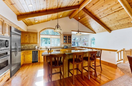 Tahoe Pines Casa | Idyllic nature oasis with water views, patio & fireplace - near skiing