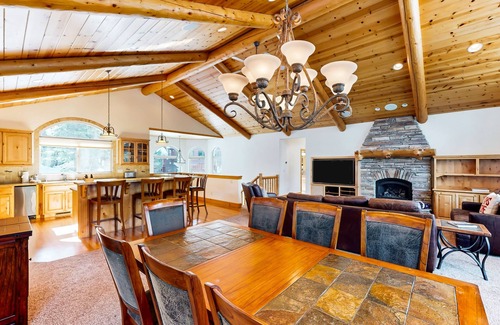 Tahoe Pines Casa | Idyllic nature oasis with water views, patio & fireplace - near skiing