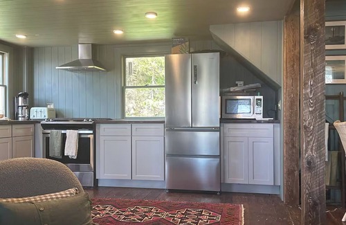 Harpswell Cabaña | Idyllic Oceanfront Cottage in Maine!